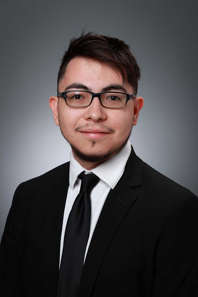 Damian Leos Account Executive<span></span> Group Sales